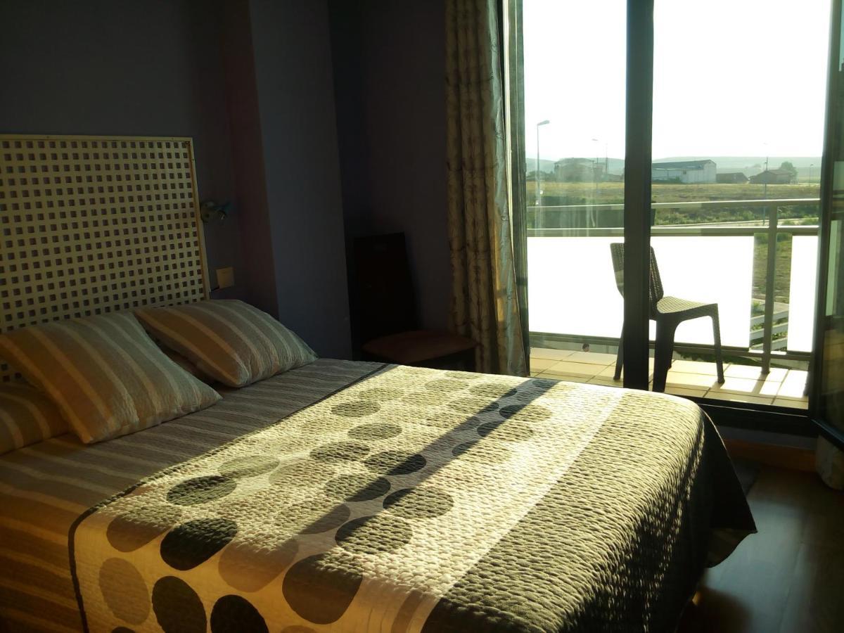 Apartamento Golf Buenas Vistas Cirueña Exterior foto